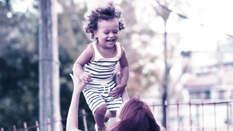 Jumping girl 480 x 270